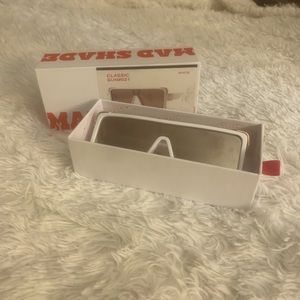 sunglasses,very nice shade. come with box!